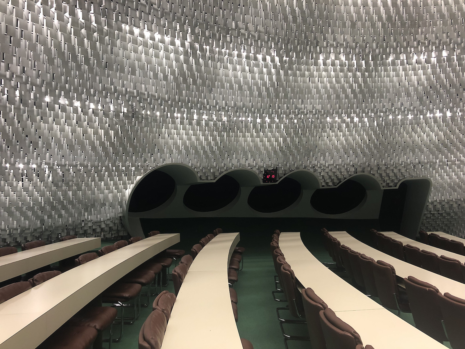 Kommunistische Parteizentrale. Oscar Niemeyer.