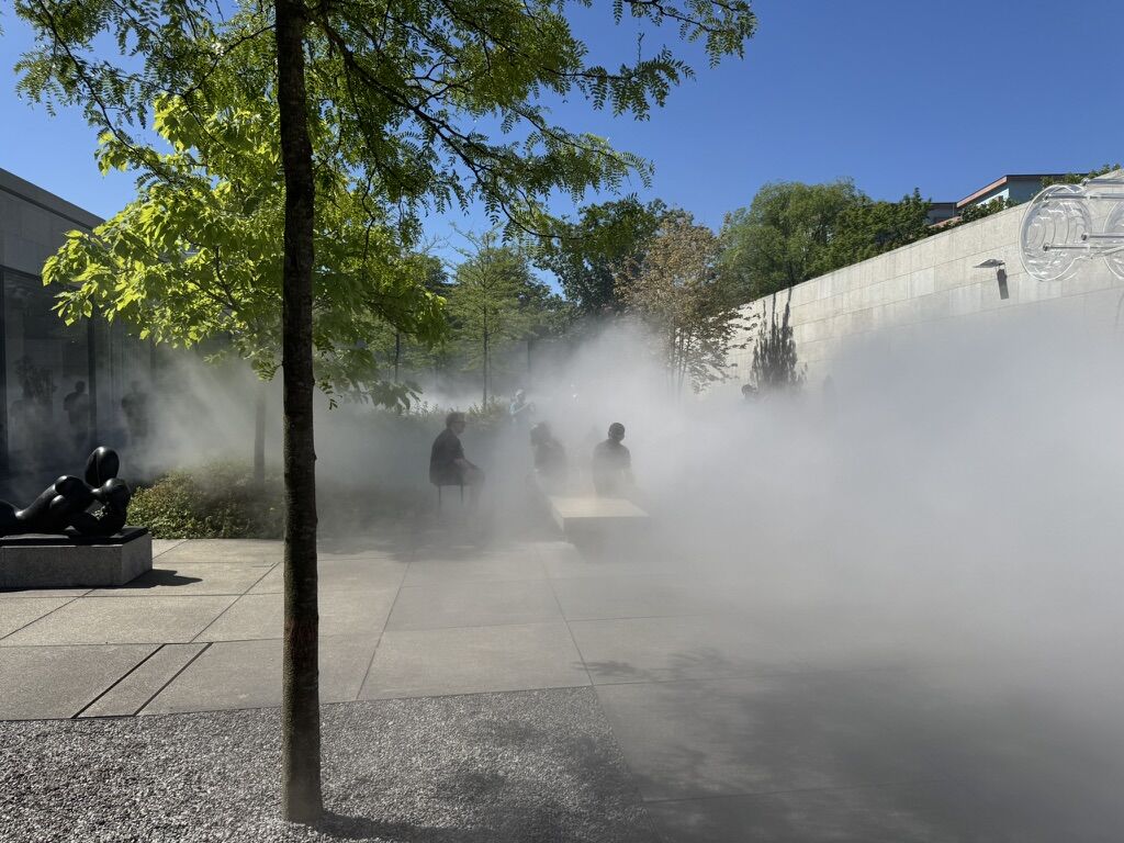 Skulpturenpark «Neue Nationalgalerie Berlin». Nebelinstallation von Fuyiko Nakaya.